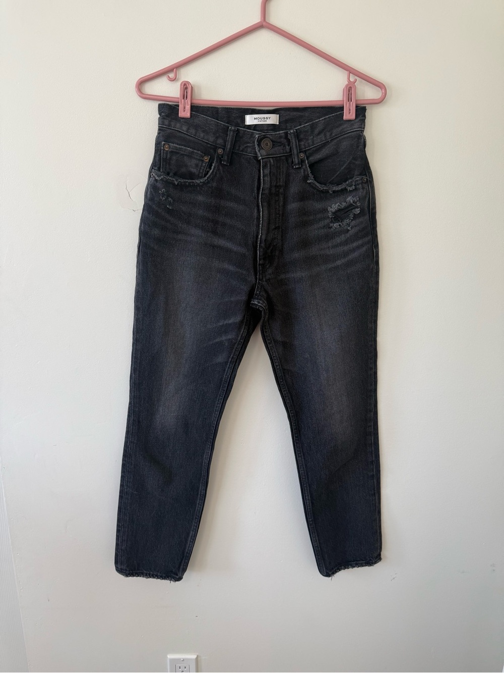 EUC moussy vintage straight leg jeans